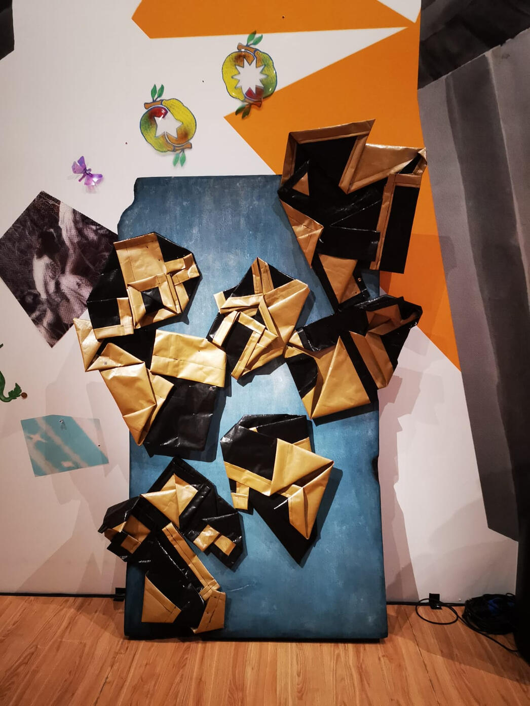 Beatific Perfume (Gold/Black) Joo Choon Lin